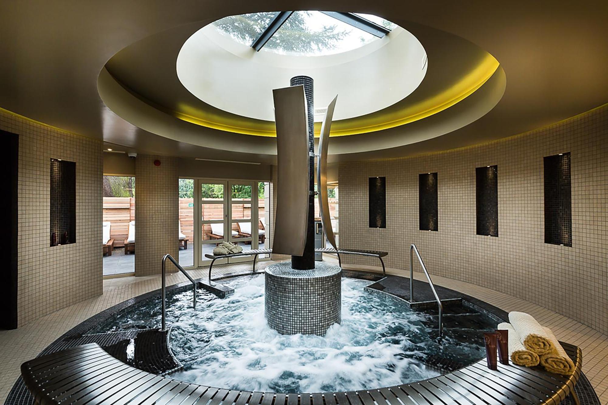 Down Hall Hotel Hatfield Heath Kültér fotó